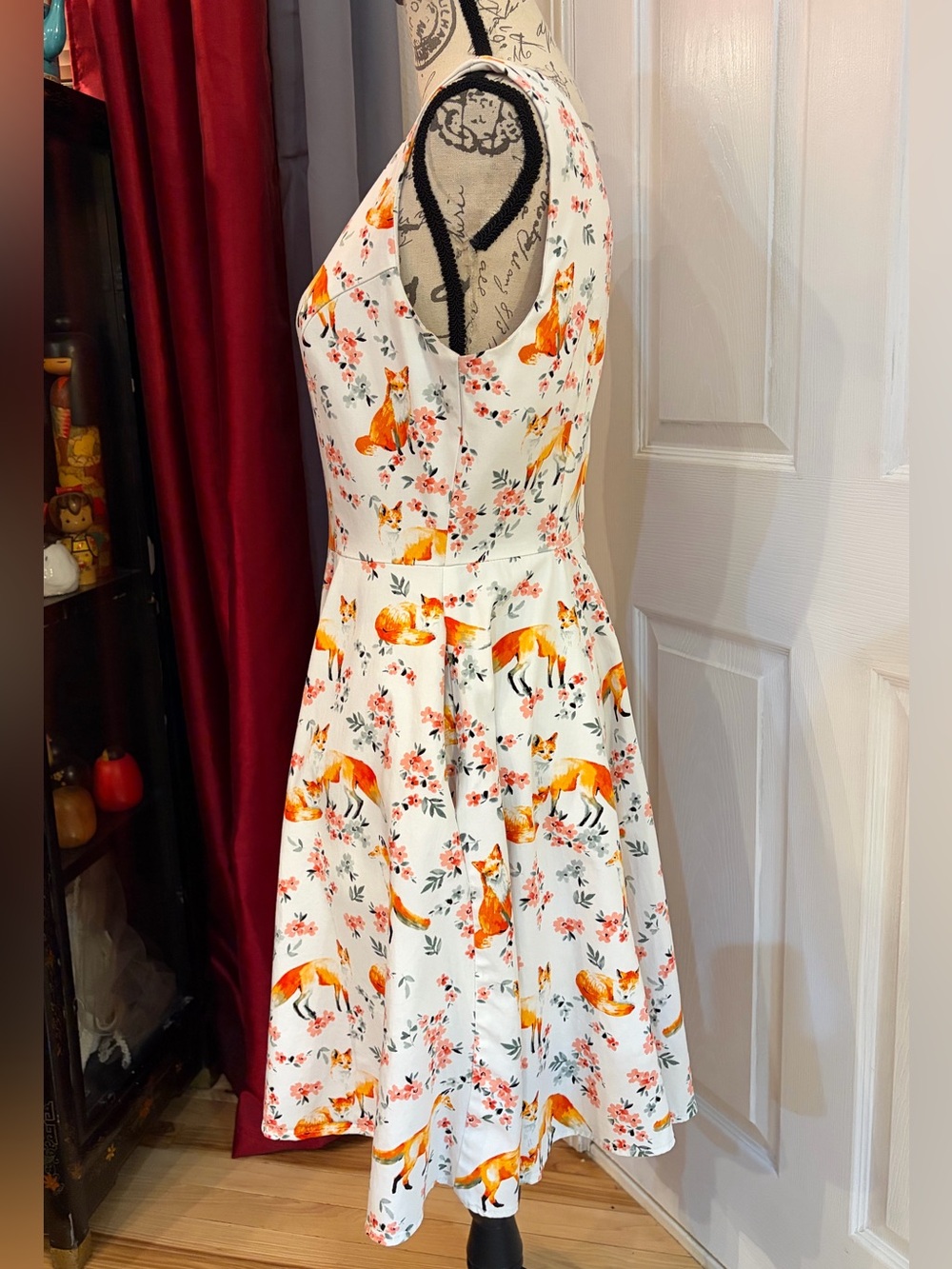 Y2K-Vintage IXIA ModCloth Fit-and-Flare Multicolor Floral Fox Print Dress - Picture 3 of 8